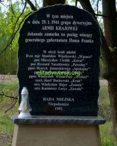 zamach-frank-pomnik-241x300 Zamach na Hansa Franka